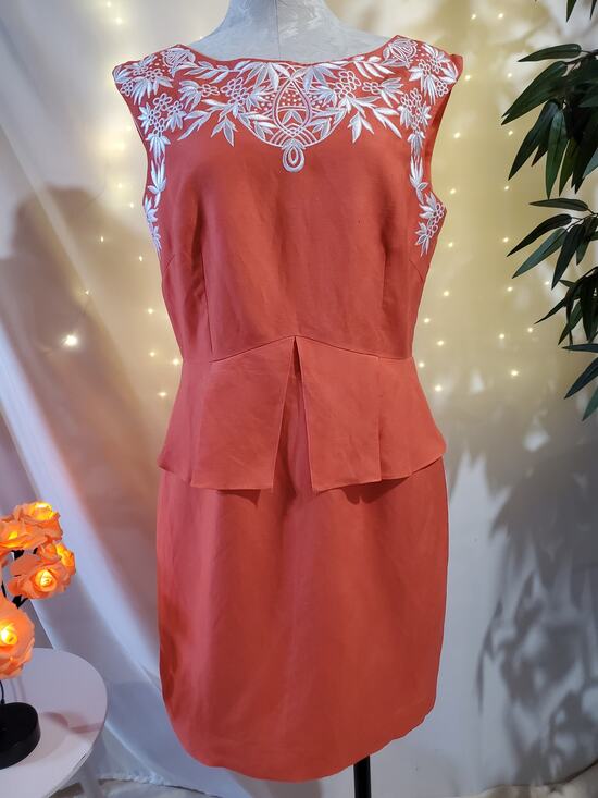 ANTONIO MELANI Dresses & Skirts - Antonio Melani Women's Peplum Dress Size 10 Embroidered Floral Linen/Rayon Coral
